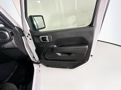 Used 2022 Jeep Wrangler Unlimited Sport AWD/4WD image 30