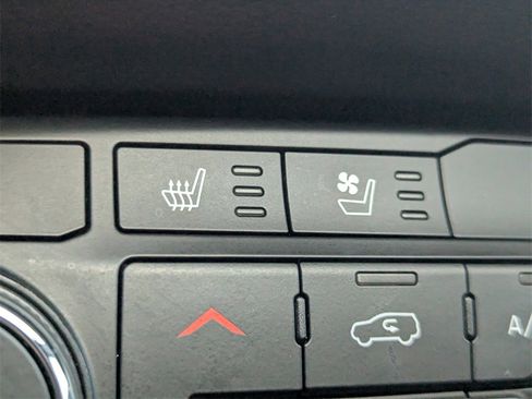 Used 2021 Dodge Durango SRT Hellcat w/ Technology Group image 18