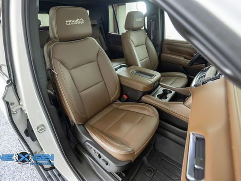 Used 2023 Chevrolet Tahoe High Country AWD/4WD image 45