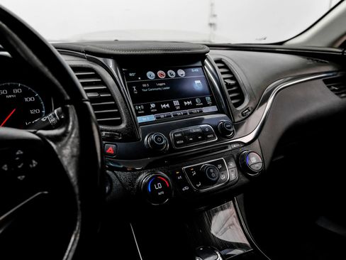 Used 2018 Chevrolet Impala Premier FWD image 30