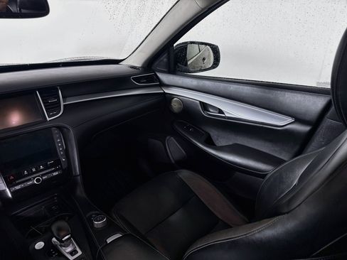 Used 2019 INFINITI QX50 Essential w/ Premium Heat Package AWD/4WD image 26