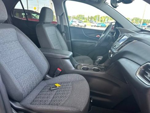 Used 2023 Chevrolet Equinox LT FWD image 14