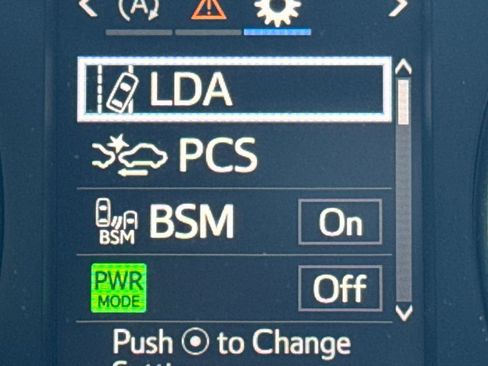 Used 2019 Toyota Highlander SE AWD/4WD image 20