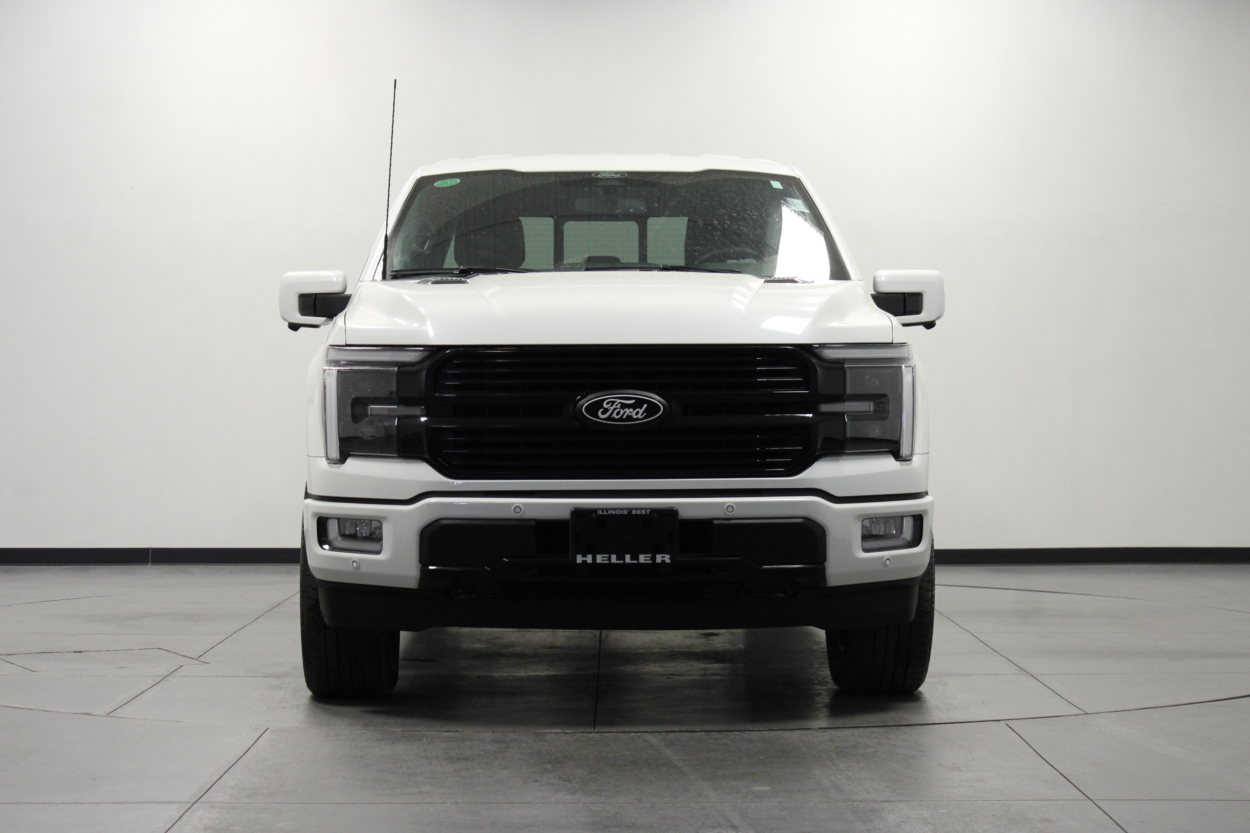Used 2025 Ford F150 Platinum w/ FX4 Off-Road Package AWD/4WD image 9