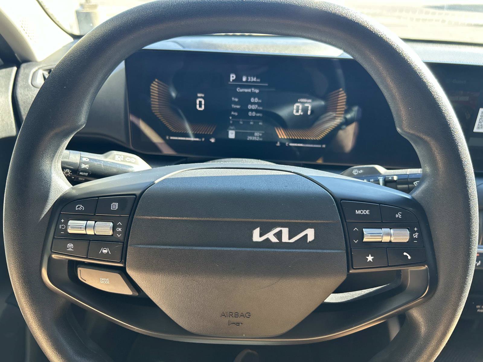 Used 2025 Kia K4 FWD image 32