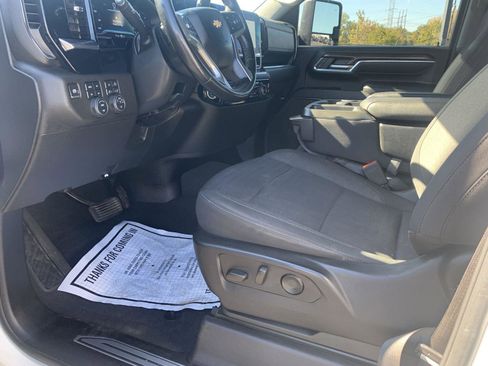 Used 2024 Chevrolet Silverado 2500 LT w/ All Star Edition image 15