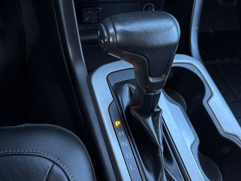 Used 2019 Chevrolet Colorado ZR2 w/ ZR2 Dusk Special Edition image 24