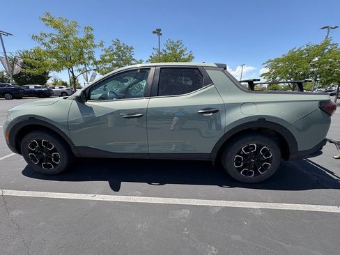 Used 2024 Hyundai Santa Cruz SEL AWD/4WD image 3