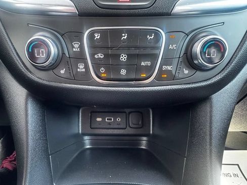 Used 2021 Chevrolet Equinox LT AWD/4WD image 20