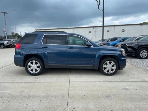 Used 2017 GMC Terrain SLE w/ Convenience Package AWD/4WD image 5