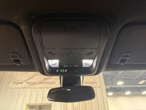 Used 2024 Chevrolet Blazer RS w/ Enhanced Convenience Package AWD/4WD image 17
