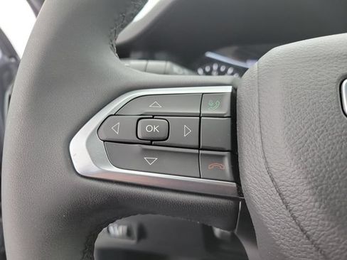 Used 2024 Jeep Compass Latitude w/ Convenience Group AWD/4WD image 22