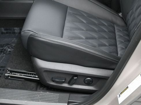 New 2026 Nissan Rogue Platinum w/ Tech Package image 18