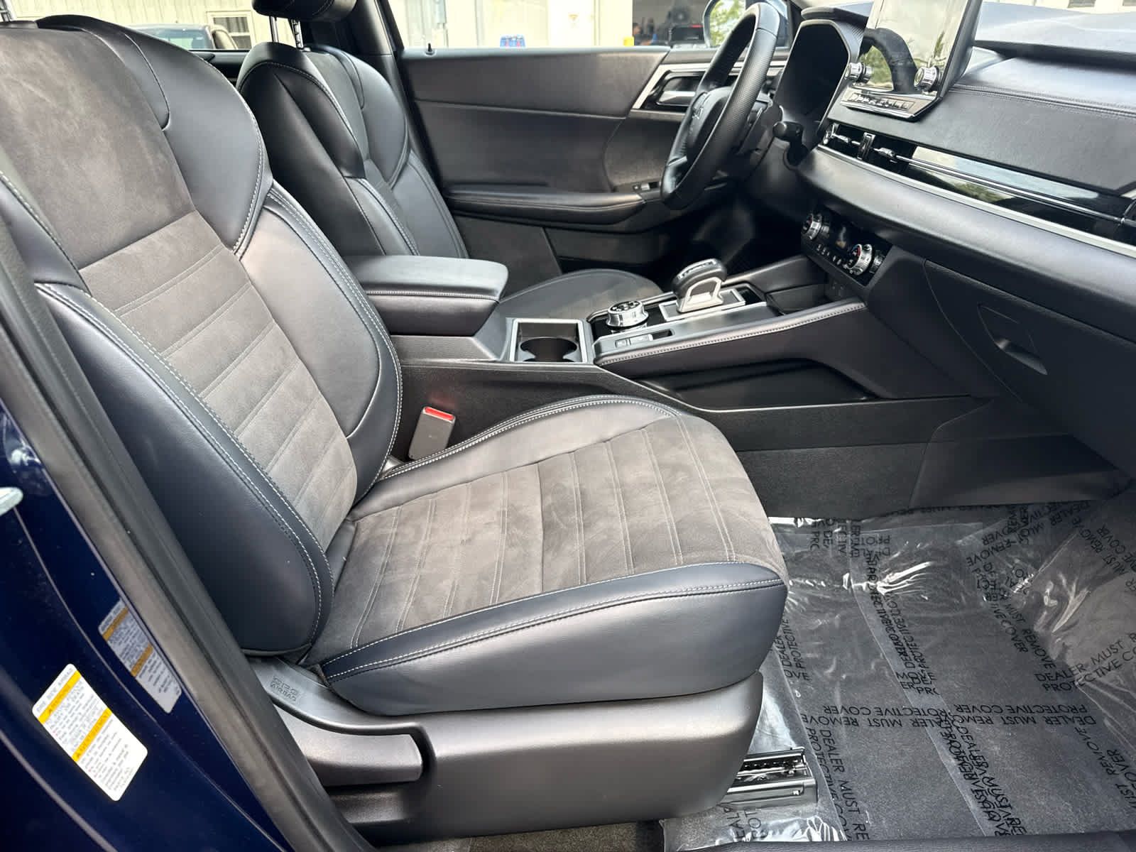 Used 2024 Mitsubishi Outlander SE AWD/4WD image 12