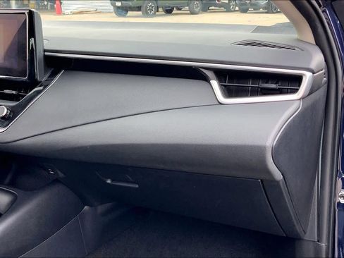 Used 2024 Toyota Corolla LE image 18