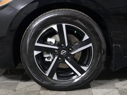 Used 2024 Nissan Sentra SV image 19