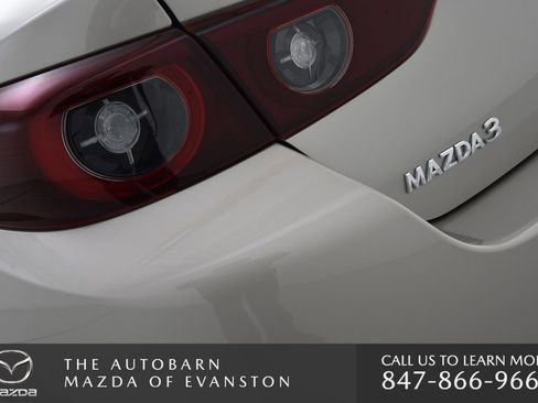 Used 2025 MAZDA MAZDA3 s image 32