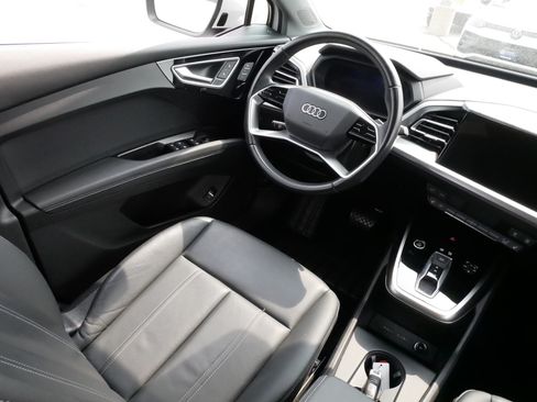 Used 2023 Audi Q4 e-tron Premium Plus w/ Premium Plus AWD/4WD image 9