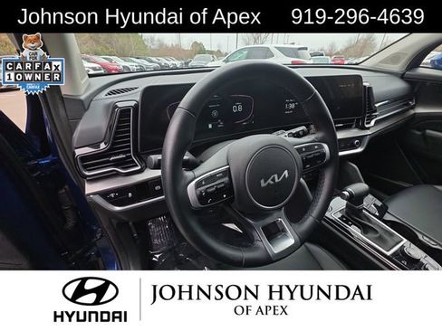 Used 2024 Kia Sportage EX image 25