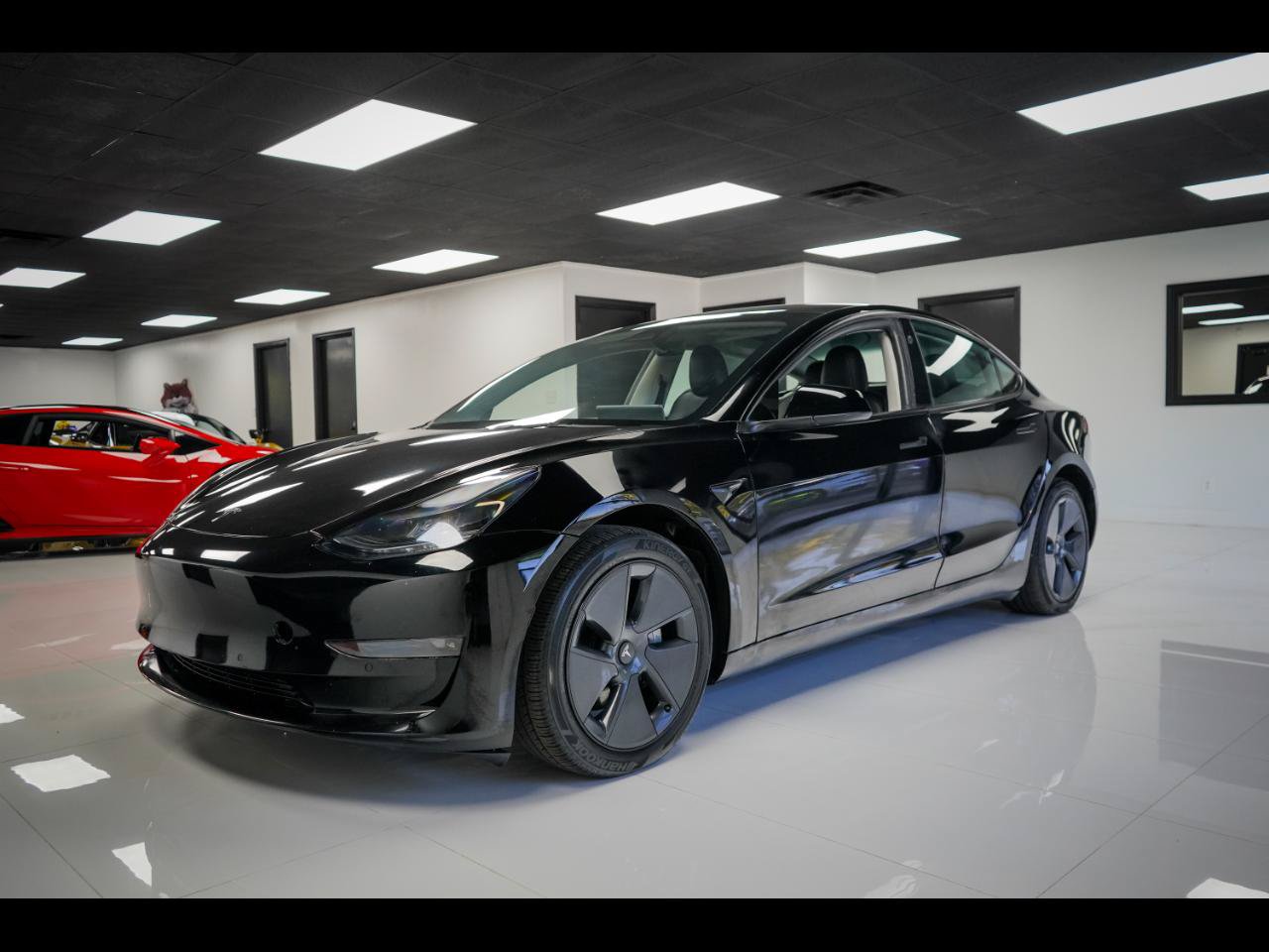 Used 2022 Tesla Model 3 Standard Range RWD image 1