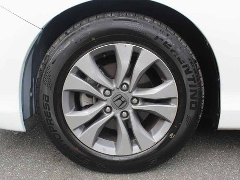 Used 2015 Honda Accord LX image 30