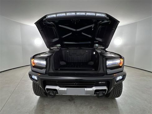 Used 2025 GMC Hummer EV 3X w/ LPO, Cargo Utility Package image 31
