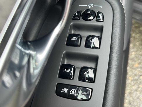 Used 2025 Volvo XC90 B6 Ultra w/ Protection Package Premier image 22