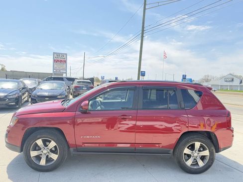 Used 2017 Jeep Compass High Altitude AWD/4WD image 4