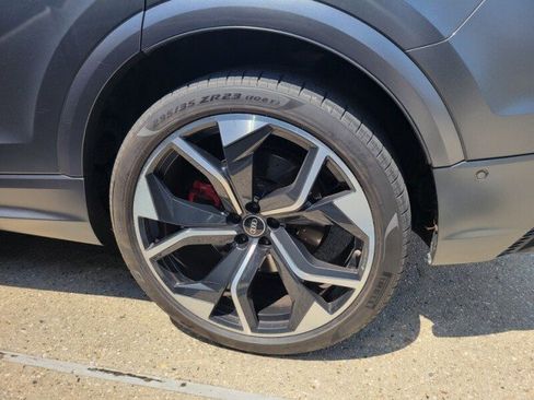 Used 2022 Audi RS Q8 AWD/4WD image 4