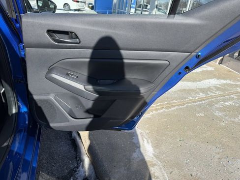 Used 2025 Nissan Altima 2.5 SV image 37