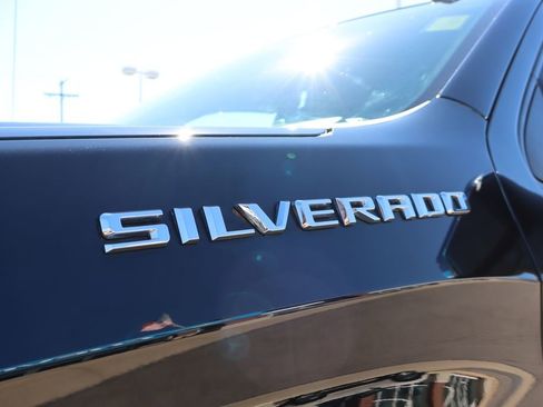 Used 2024 Chevrolet Silverado 1500 LT image 8