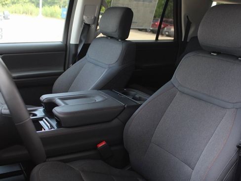 New 2025 Ford Expedition Max Active image 13