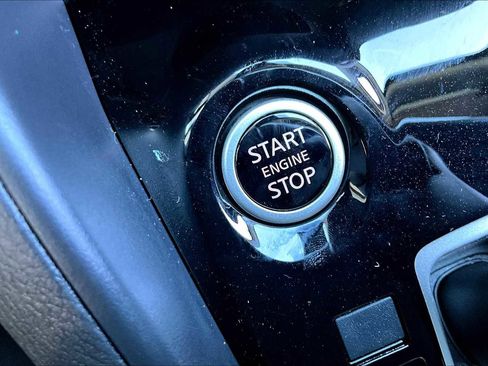 New 2025 Nissan Versa SV image 19