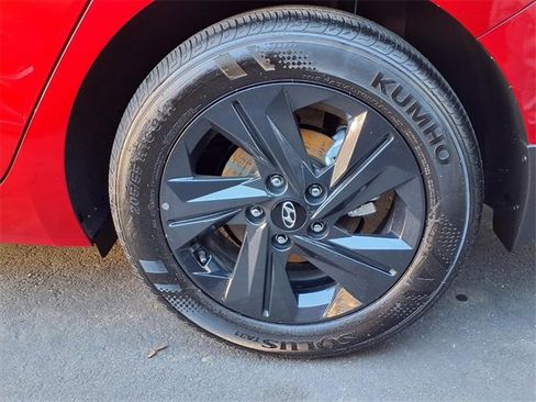 Certified 2023 Hyundai Elantra SEL w/ Winter Weather Package image 12