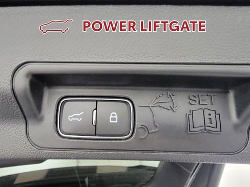 Used 2020 Ford Explorer Limited image 32