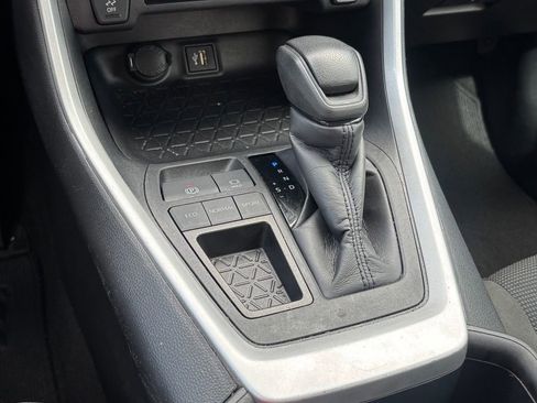 Certified 2024 Toyota RAV4 LE FWD image 21