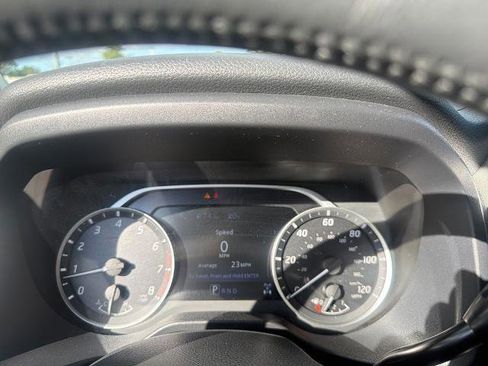 Certified 2024 Nissan Titan SV w/ SV Convenience Package image 28