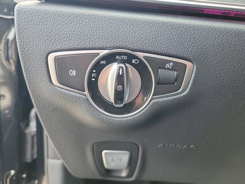 Used 2020 Mercedes-Benz E 350 Sedan image 23