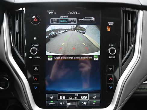 Certified 2025 Subaru Outback Onyx Edition image 25