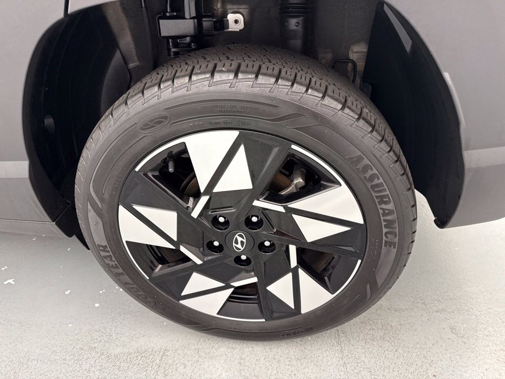 Used 2024 Hyundai Kona SEL AWD/4WD image 6