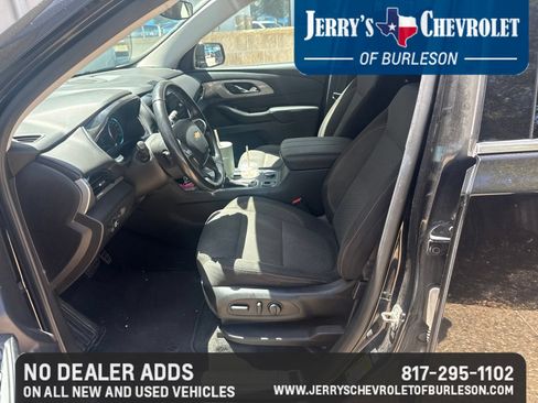 Used 2019 Chevrolet Traverse LT FWD image 6