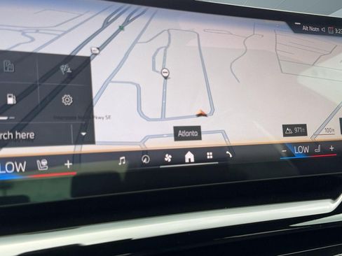 Used 2026 BMW 530i RWD image 18