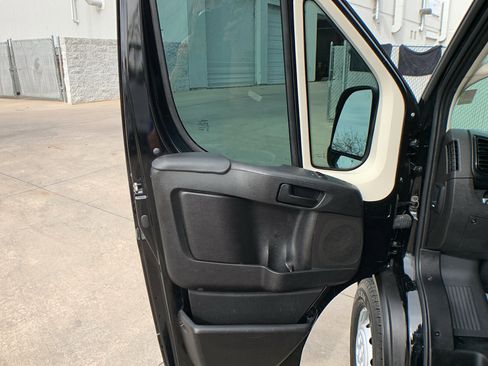 Used 2022 RAM ProMaster 2500 image 10