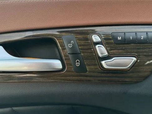 Used 2015 Mercedes-Benz CLS 400 w/ Premium 2 Package image 41