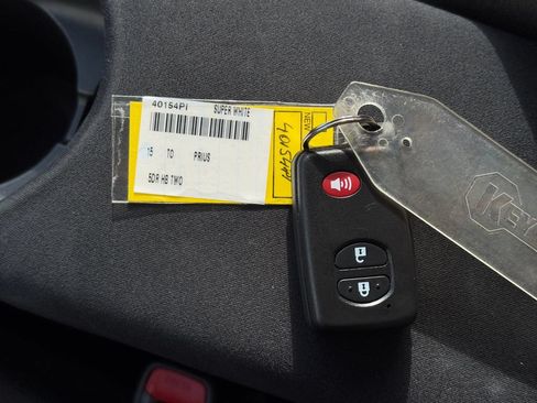 Used 2015 Toyota Prius Two FWD image 10