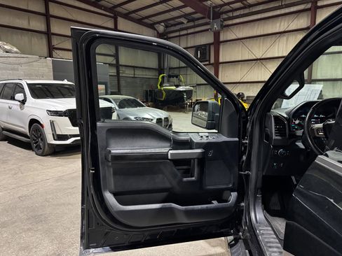 Used 2018 Ford F150 XLT w/ Equipment Group 302A Luxury image 10