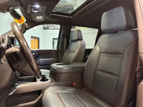 Used 2022 GMC Sierra 2500 Denali w/ Denali Ultimate Package AWD/4WD image 9