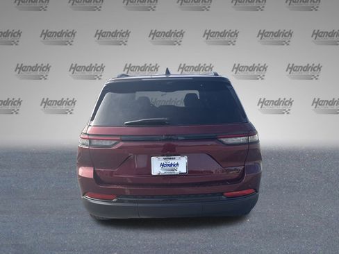 New 2025 Jeep Grand Cherokee Limited w/ Luxury Tech Group II RWD image 7