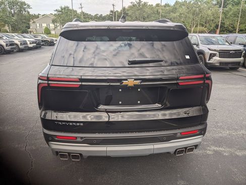New 2026 Chevrolet Traverse LT w/ Driver Confidence Package image 7