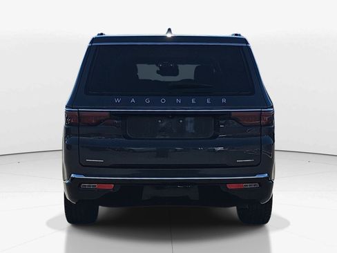 Used 2022 Jeep Wagoneer Series III w/ Premium Group I image 4